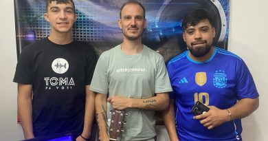 Los chicos de #TomaPaVos visitaron la radio en un viernes musical