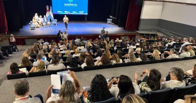 Más de 200 supervisores y funcionarios de Educación se reunieron para abordar las prioridades de la política educativa provincial